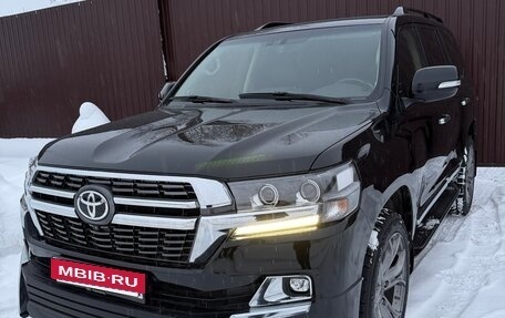 Toyota Land Cruiser 200, 2015 год, 4 600 000 рублей, 3 фотография