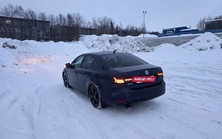 Volkswagen Jetta VI, 2013 год, 770 000 рублей, 3 фотография