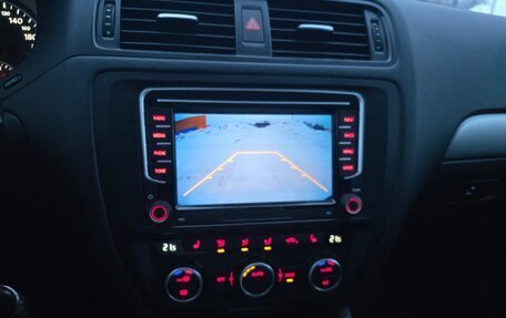 Volkswagen Jetta VI, 2013 год, 770 000 рублей, 11 фотография