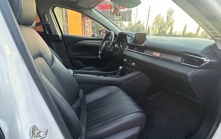 Mazda 6, 2022 год, 3 200 000 рублей, 8 фотография