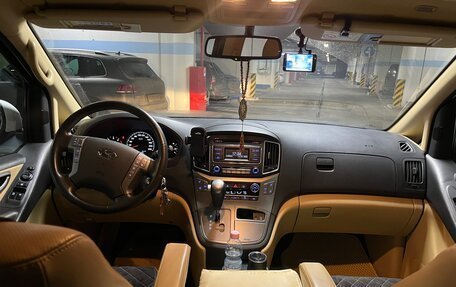 Hyundai H-1 II рестайлинг, 2018 год, 3 600 000 рублей, 4 фотография