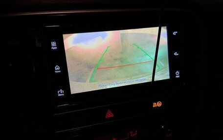 Mitsubishi Outlander III рестайлинг 3, 2019 год, 2 290 000 рублей, 10 фотография