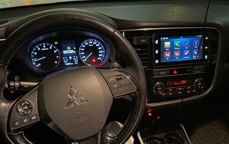 Mitsubishi Outlander III рестайлинг 3, 2019 год, 2 290 000 рублей, 8 фотография