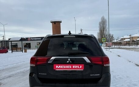 Mitsubishi Outlander III рестайлинг 3, 2019 год, 2 290 000 рублей, 6 фотография