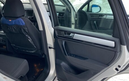 Volkswagen Touareg III, 2011 год, 1 850 000 рублей, 8 фотография