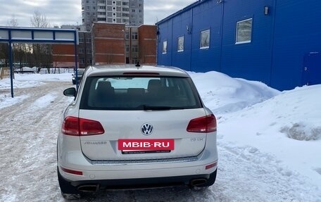 Volkswagen Touareg III, 2011 год, 1 850 000 рублей, 3 фотография