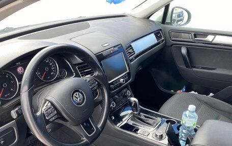 Volkswagen Touareg III, 2011 год, 1 850 000 рублей, 15 фотография
