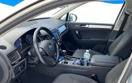 Volkswagen Touareg III, 2011 год, 1 850 000 рублей, 14 фотография