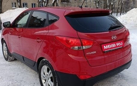 Hyundai ix35 I рестайлинг, 2012 год, 1 050 000 рублей, 2 фотография