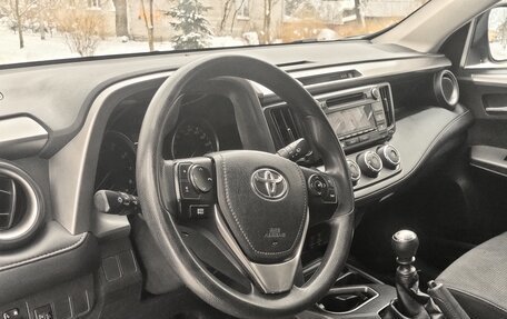 Toyota RAV4, 2019 год, 2 230 000 рублей, 5 фотография