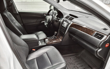 Toyota Camry, 2016 год, 1 950 000 рублей, 13 фотография