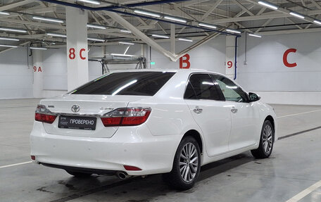 Toyota Camry, 2016 год, 1 950 000 рублей, 6 фотография