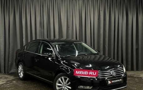 Volkswagen Passat B7, 2012 год, 979 000 рублей, 2 фотография