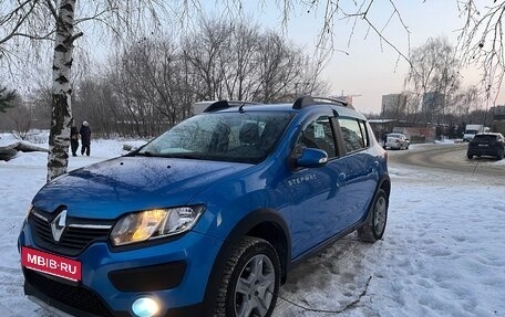 Renault Sandero II рестайлинг, 2016 год, 880 000 рублей, 1 фотография