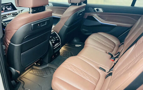 BMW X7, 2020 год, 8 999 999 рублей, 15 фотография