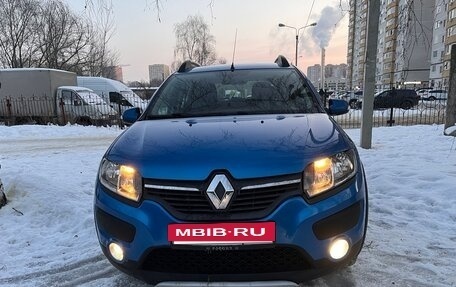 Renault Sandero II рестайлинг, 2016 год, 880 000 рублей, 2 фотография