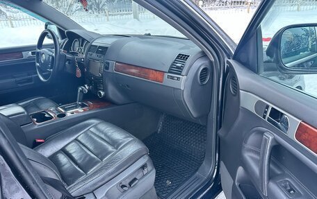 Volkswagen Touareg III, 2006 год, 640 000 рублей, 8 фотография