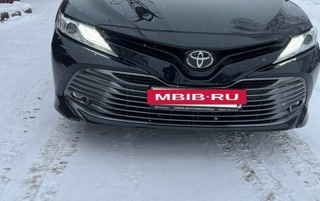 Toyota Camry, 2018 год, 2 750 000 рублей, 4 фотография