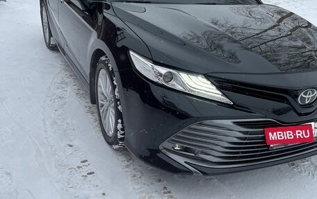 Toyota Camry, 2018 год, 2 750 000 рублей, 7 фотография