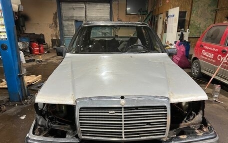 Mercedes-Benz W124, 1992 год, 65 000 рублей, 1 фотография