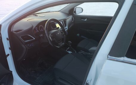 Hyundai Solaris II рестайлинг, 2018 год, 1 550 000 рублей, 7 фотография