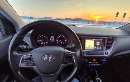 Hyundai Solaris II рестайлинг, 2018 год, 1 550 000 рублей, 5 фотография