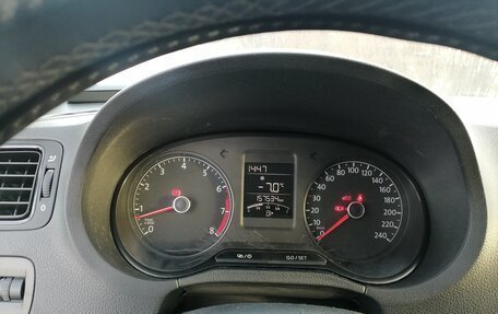 Volkswagen Polo VI (EU Market), 2015 год, 15 фотография