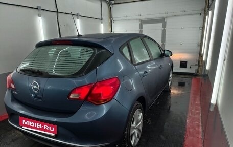 Opel Astra J, 2013 год, 900 000 рублей, 5 фотография