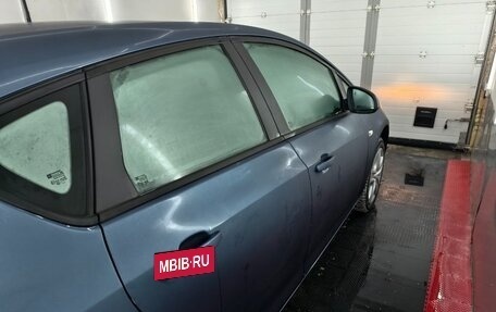 Opel Astra J, 2013 год, 900 000 рублей, 6 фотография