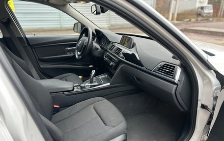 BMW 3 серия, 2016 год, 1 550 000 рублей, 10 фотография