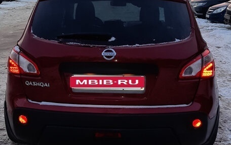 Nissan Qashqai, 2011 год, 900 000 рублей, 2 фотография