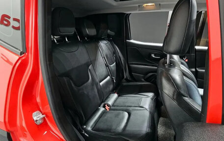 Jeep Renegade I рестайлинг, 2022 год, 2 120 000 рублей, 10 фотография