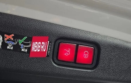 Mercedes-Benz E-Класс, 2025 год, 7 420 000 рублей, 16 фотография