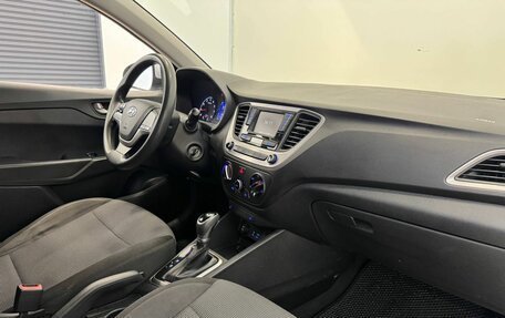 Hyundai Solaris II рестайлинг, 2017 год, 1 357 000 рублей, 13 фотография