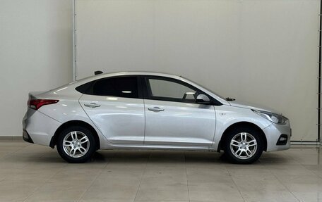 Hyundai Solaris II рестайлинг, 2017 год, 1 357 000 рублей, 11 фотография