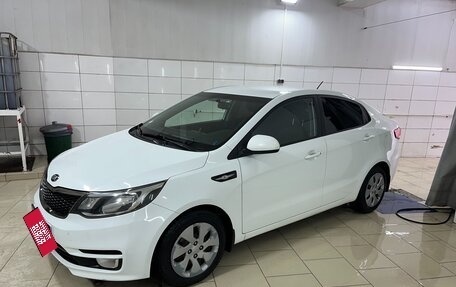 KIA Rio III рестайлинг, 2016 год, 1 000 000 рублей, 3 фотография