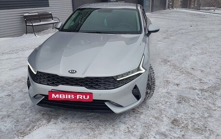 KIA K5, 2021 год, 2 450 000 рублей, 2 фотография