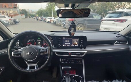 KIA K5, 2021 год, 2 450 000 рублей, 13 фотография