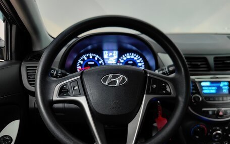 Hyundai Solaris II рестайлинг, 2015 год, 878 000 рублей, 11 фотография