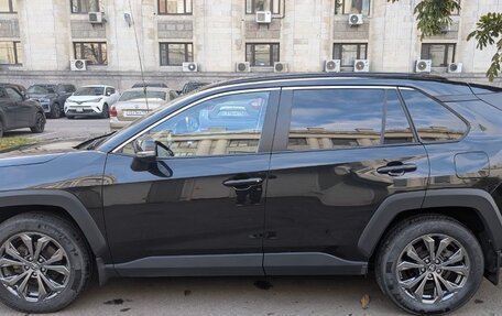 Toyota RAV4, 2023 год, 4 050 000 рублей, 4 фотография