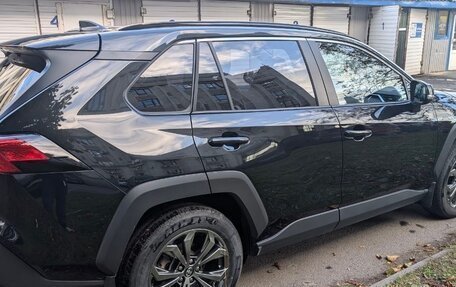 Toyota RAV4, 2023 год, 4 050 000 рублей, 10 фотография