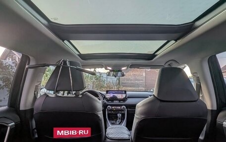 Toyota RAV4, 2023 год, 4 050 000 рублей, 16 фотография