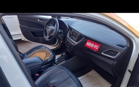 Hyundai Solaris II рестайлинг, 2017 год, 700 000 рублей, 7 фотография