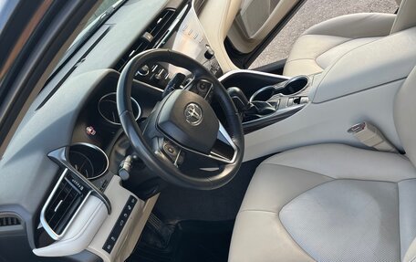 Toyota Camry, 2018 год, 2 700 000 рублей, 9 фотография