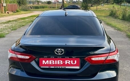 Toyota Camry, 2018 год, 2 700 000 рублей, 6 фотография