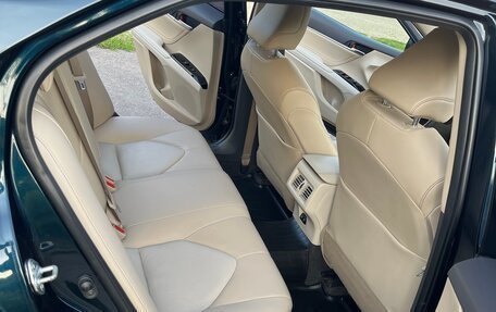 Toyota Camry, 2018 год, 2 700 000 рублей, 18 фотография