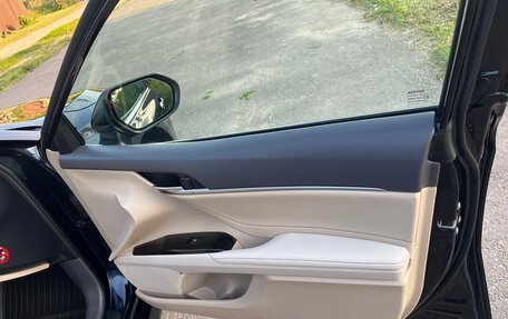 Toyota Camry, 2018 год, 2 700 000 рублей, 22 фотография