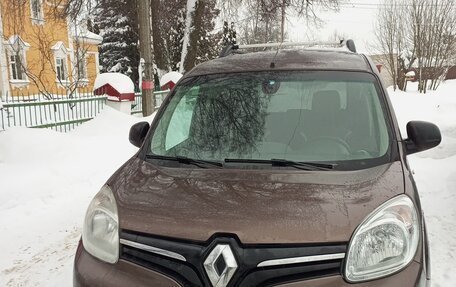 Renault Kangoo II рестайлинг, 2013 год, 980 000 рублей, 1 фотография