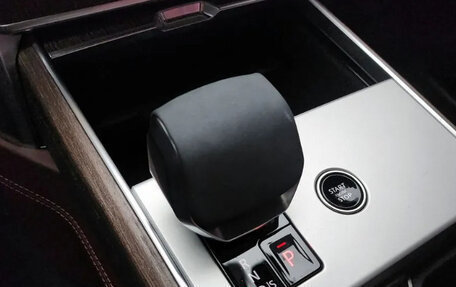 Land Rover Range Rover IV рестайлинг, 2024 год, 25 770 000 рублей, 6 фотография