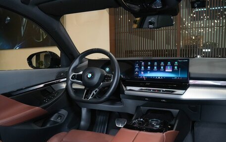 BMW 5 серия, 2024 год, 9 150 000 рублей, 16 фотография